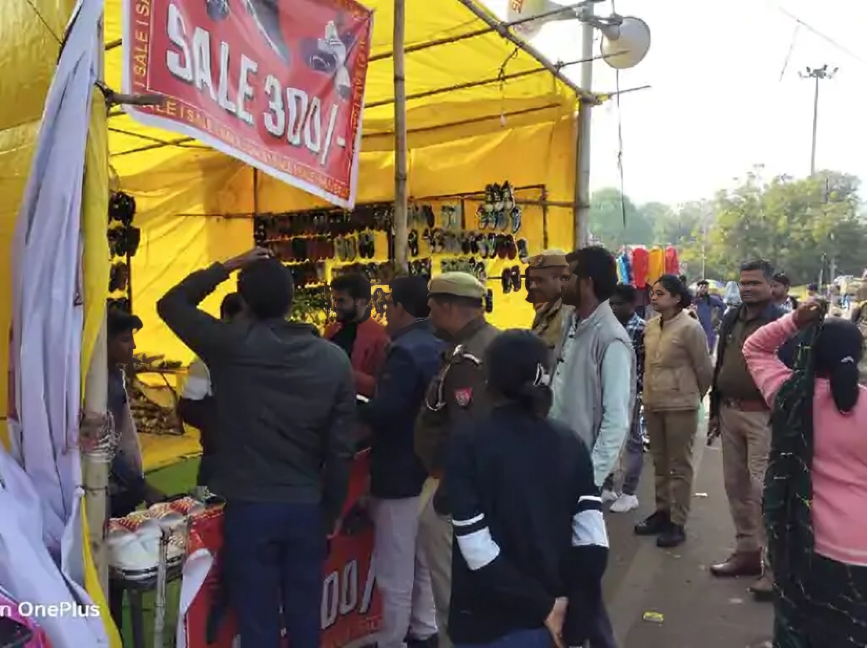 Labour Department Cracks Down on Child Labour at Jhansi Mahotsav