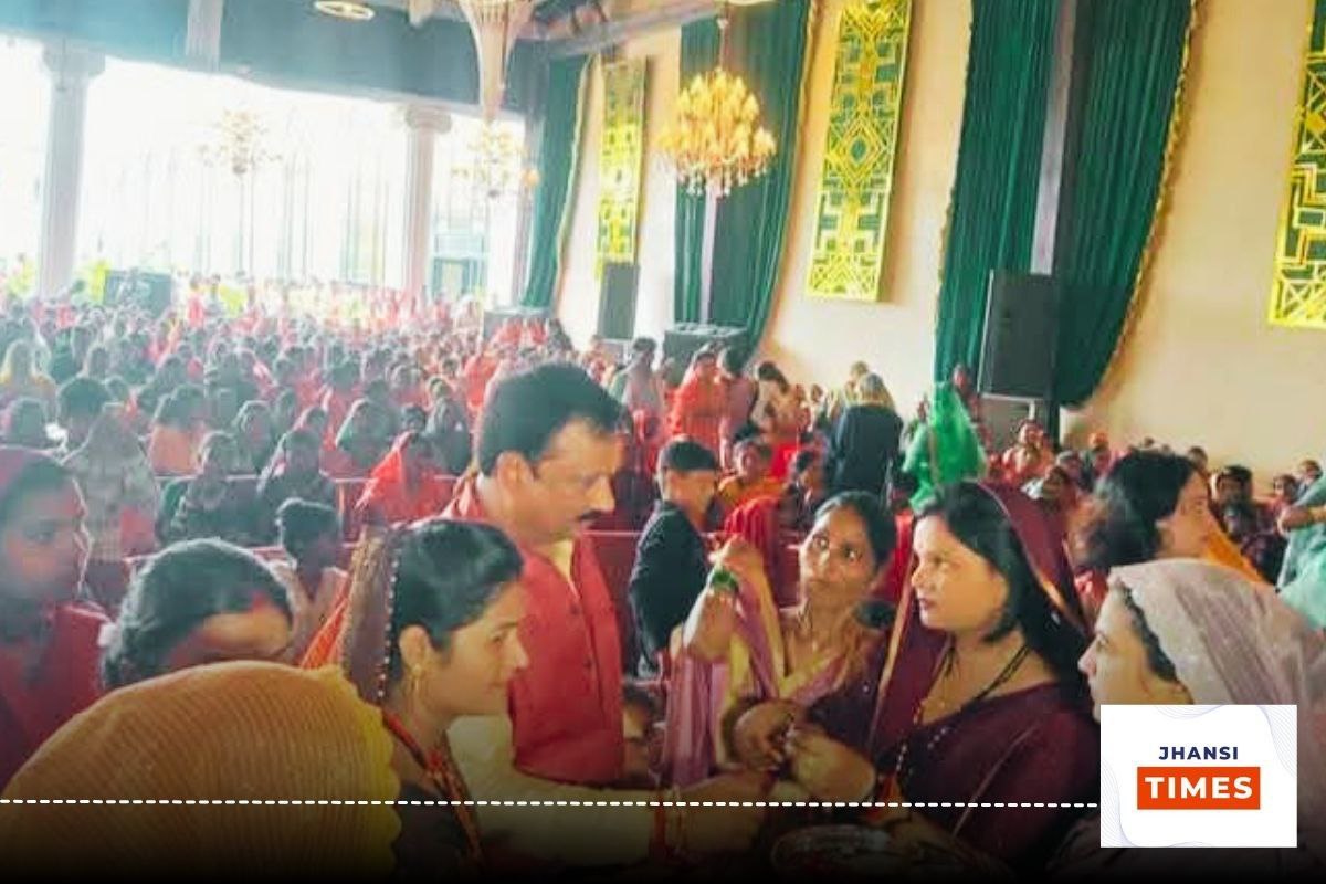 Sisters Hosted by Former MLA Deepak Yadav